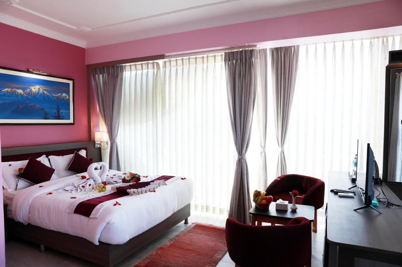 Hotel Task International 포카라 외부 사진
