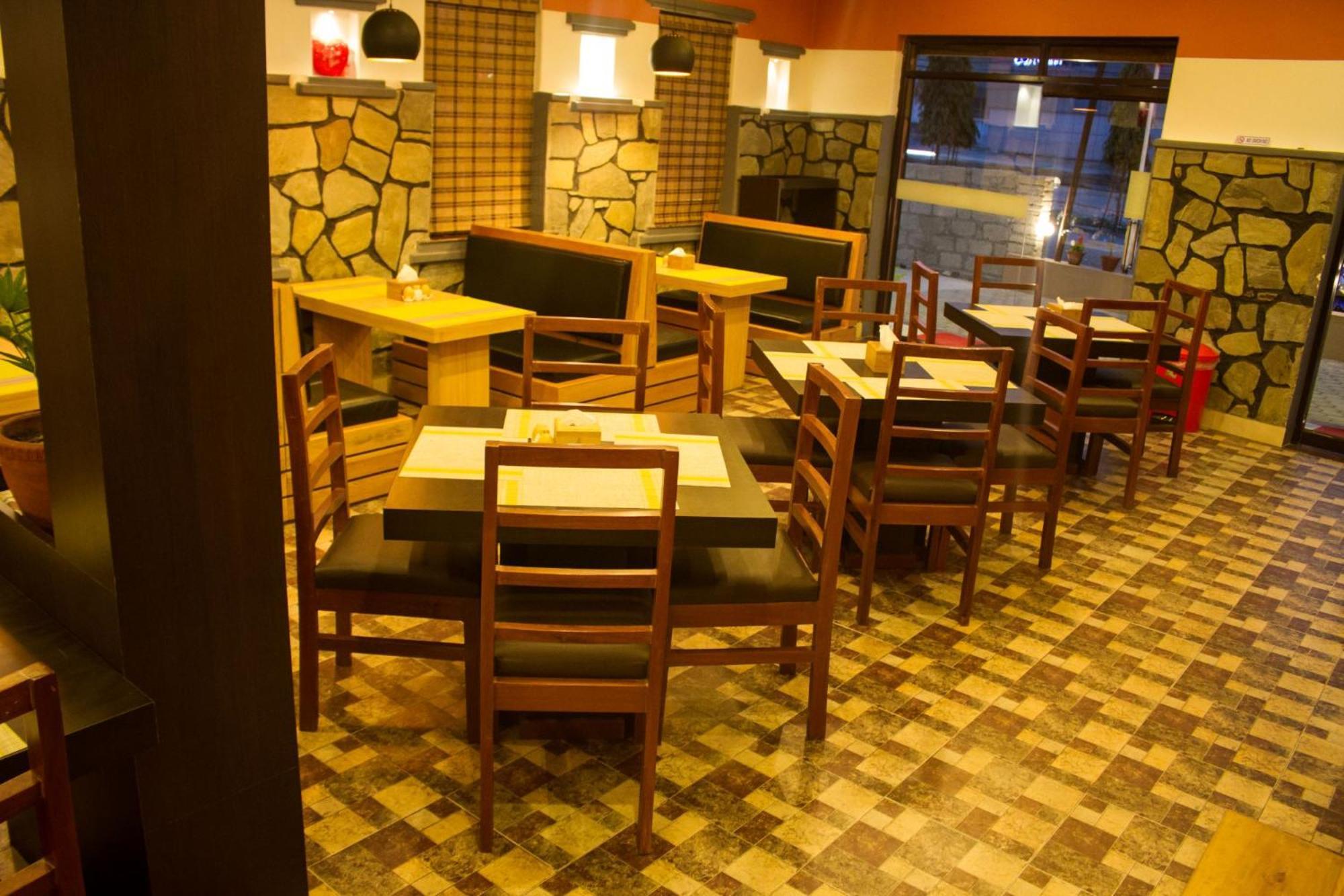 Hotel Task International 포카라 외부 사진